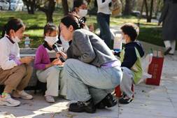 輔導(dǎo)員采訪小朋友